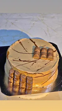 قالب كيك كيندر شوكولاتة