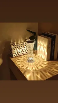 مصباح الطاولة الكريستالي الماسي (Crystal Diamond Table Lamp)