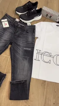 طقم ملابس رجالية كاجوال - بنطال جينز وقميص أبيض