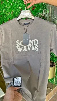 تيشيرت بطبعة Sound Waves - Now Jeans