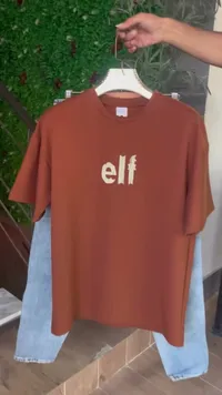 تيشيرت بطبعة شعار - إلف (elf)