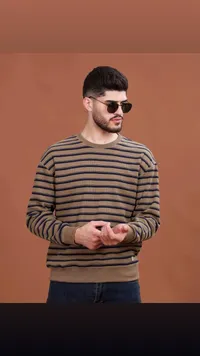 بلوزة رجالي مخططة