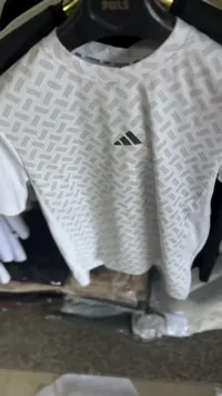 تيشيرت رياضي بنقوش هندسية - أديداس (Adidas)