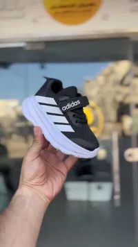 حذاء رياضي للأطفال - أديداس (Adidas)