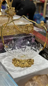 صحن ضيافة كريستال مع مقابض ذهبية