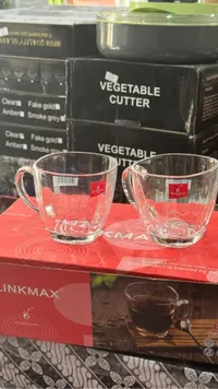 أكواب زجاجية