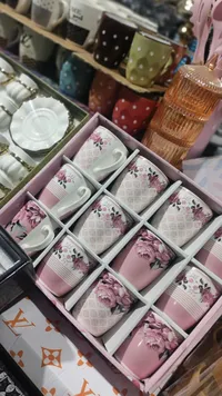 طقم أكواب قهوة سيراميك مزخرف بالورود