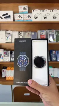 ساعة سامسونج جالكسي ووتش ألترا (Samsung)