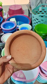 صحن فخار تقليدي