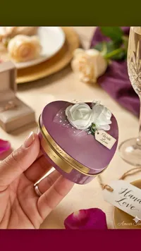 علبة هدايا على شكل قلب (Amour Tin)