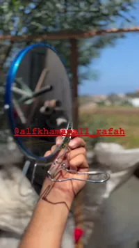 مقص أظافر معدني