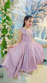فستان سهرة لامع للبنات