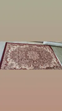 سجادة كلاسيكية بنقوش تراثية - أحمر وكريمي