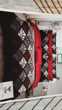 غطاء سرير بنقوش هندسية - تيجان (Tijan)