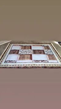سجادة أرضية عصرية بنقوش مربعات