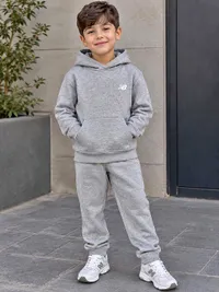 طقم رياضي للأطفال - New Balance