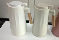 ترمس حافظ للحرارة بتصميم عصري