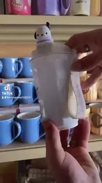 كوب سيراميك بتصميم شخصية كرتونية مع حزام