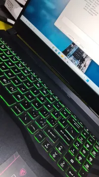 لابتوب جيمنج بلوحة مفاتيح إضاءة أخضر