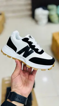 حذاء رياضي للأطفال - نيو بالانس (New Balance)