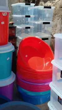 طقم أوعية بلاستيكية ملونة للتنظيم والتخزين