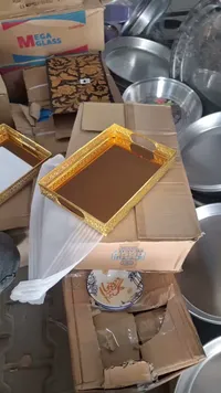 صينية تقديم مستطيلة ذهبية مزخرفة