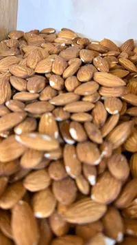 لوز طبيعي