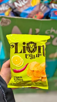 شيبس بطاطس بنكهة الشطة والليمون - ليون (Lion)