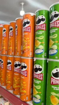 رقائق البطاطس برينجلز (Pringles)