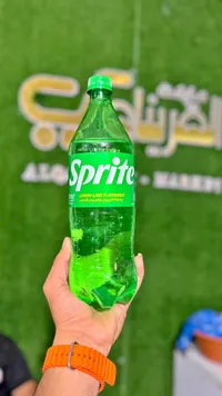 مشروب غازي بنكهة الليمون والليمون الأخضر - سبرايت (Sprite)