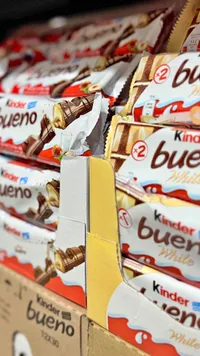 ويفر محشو بكريمة البندق - كيندر بوينو (Kinder)