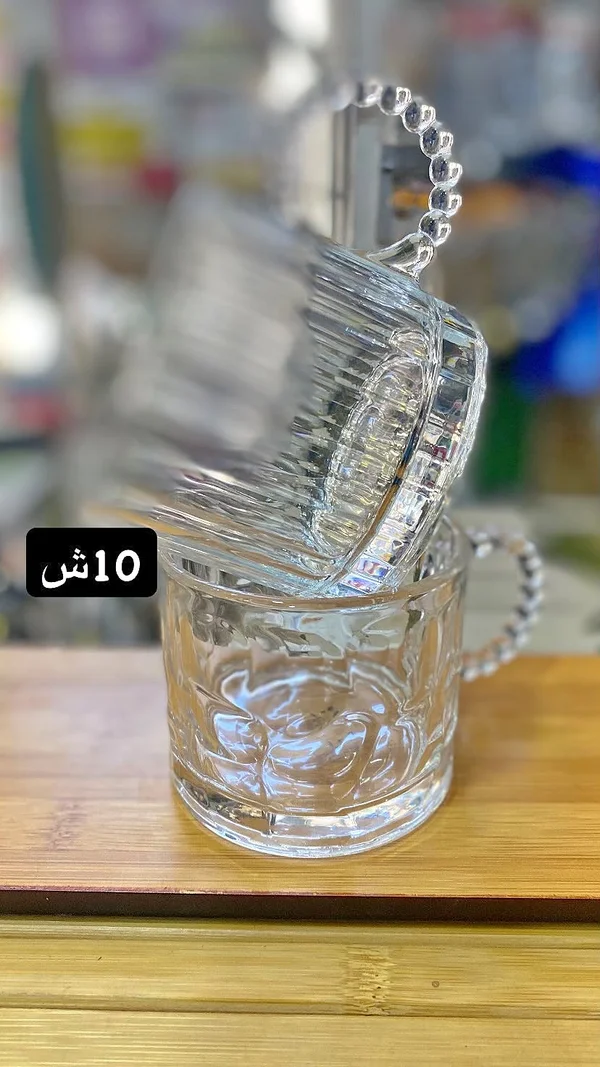 كوب زجاجي مزخرف بمقبض كروي - أدوات منزلية - سوق غزة