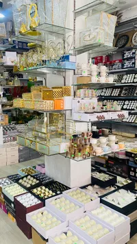 متجر مستلزمات المنزل والديكور الفاخر