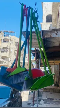 مجموعة أدوات التنظيف المعلقة الملونة