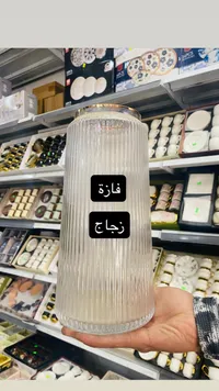 فازة زجاج - تصميم أسطواني مضلع