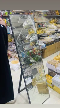 مرآة سيلفي طويلة بإطار معدني
