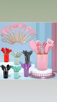 مجموعة أدوات مطبخ سيليكون ملونة مع حامل