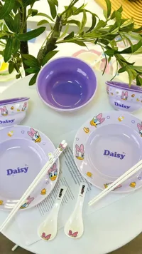 صحون بلاستيك ديزي للأطفال