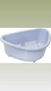 سلة غسيل بلاستيكية بمقابض