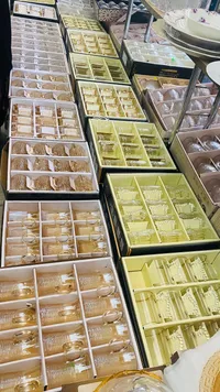 طقم كاسات شاي زجاجية فاخرة