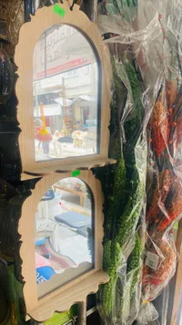مرايا خشبية مزدوجة مع رفوف - سوق غزة