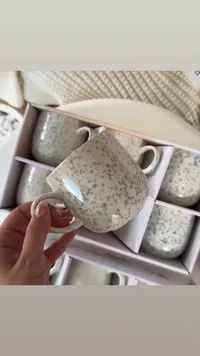 طقم أكواب سيراميك منقطة