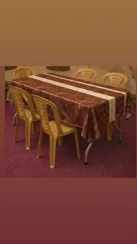 طقم طاولة سفرة مع كراسي بلاستيكية