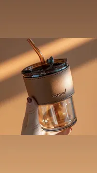 كوب زجاجي مع غطاء وماصة - جورجوس (Gorgous)