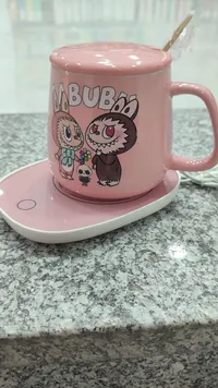 مج سيراميك مع سخان كهربائي بتصميم لابوبو (Labubu)