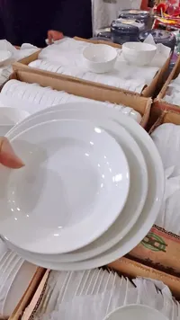 طقم صحون سيراميك أبيض كلاسيكي