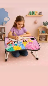 طاولة لاب توب بتصميم أميرات ديزني