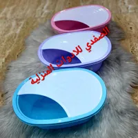 أطباق طعام بلاستيكية ملونة