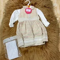 طقم فستان مواليد مع بلوزة وجوارب - نيو بيبي (New Baby)
