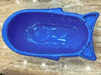 حوض استحمام للأطفال بتصميم سمكة